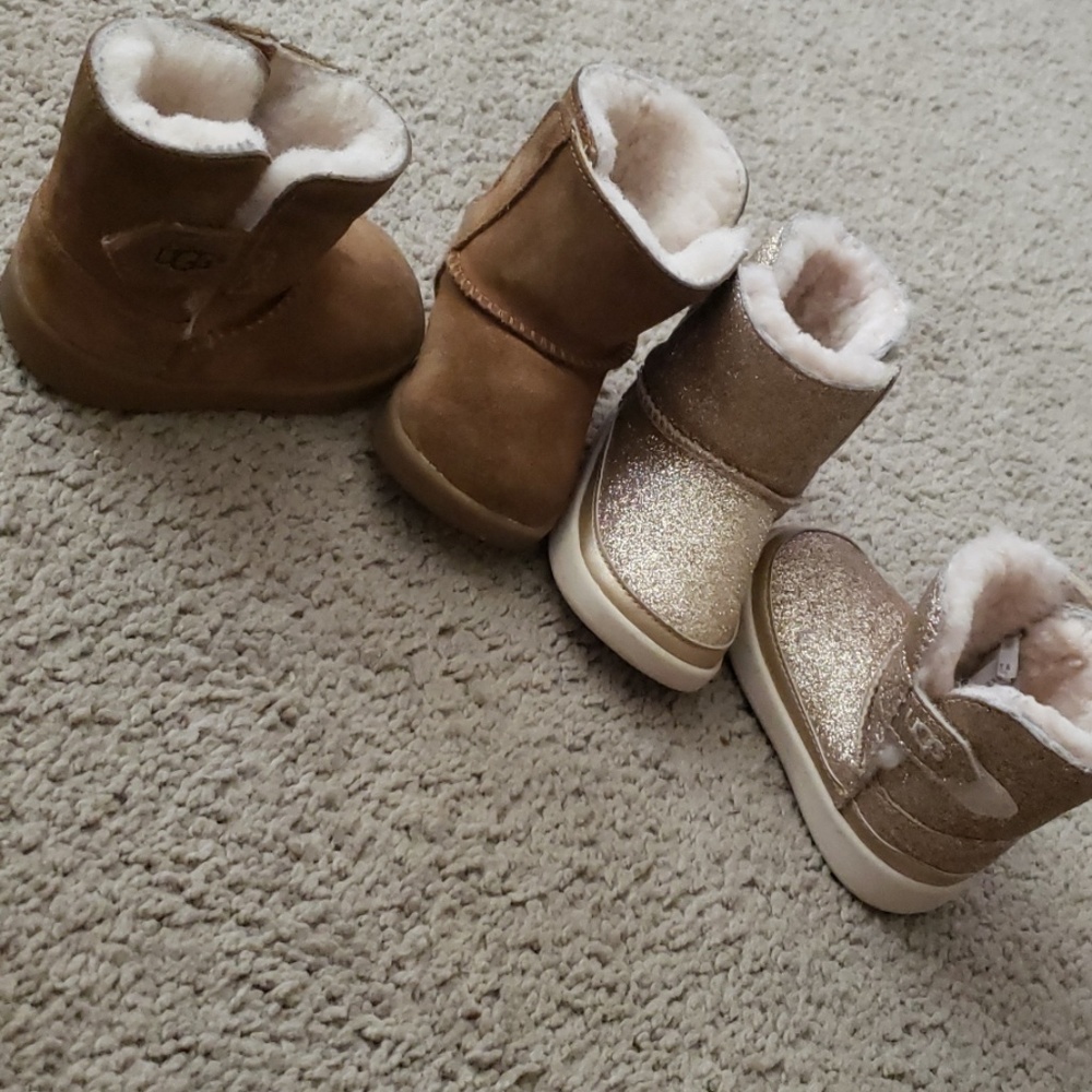 Uggs toddler sz 4/5